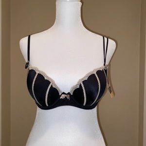 Black Apt. 9 push-up bra 34B